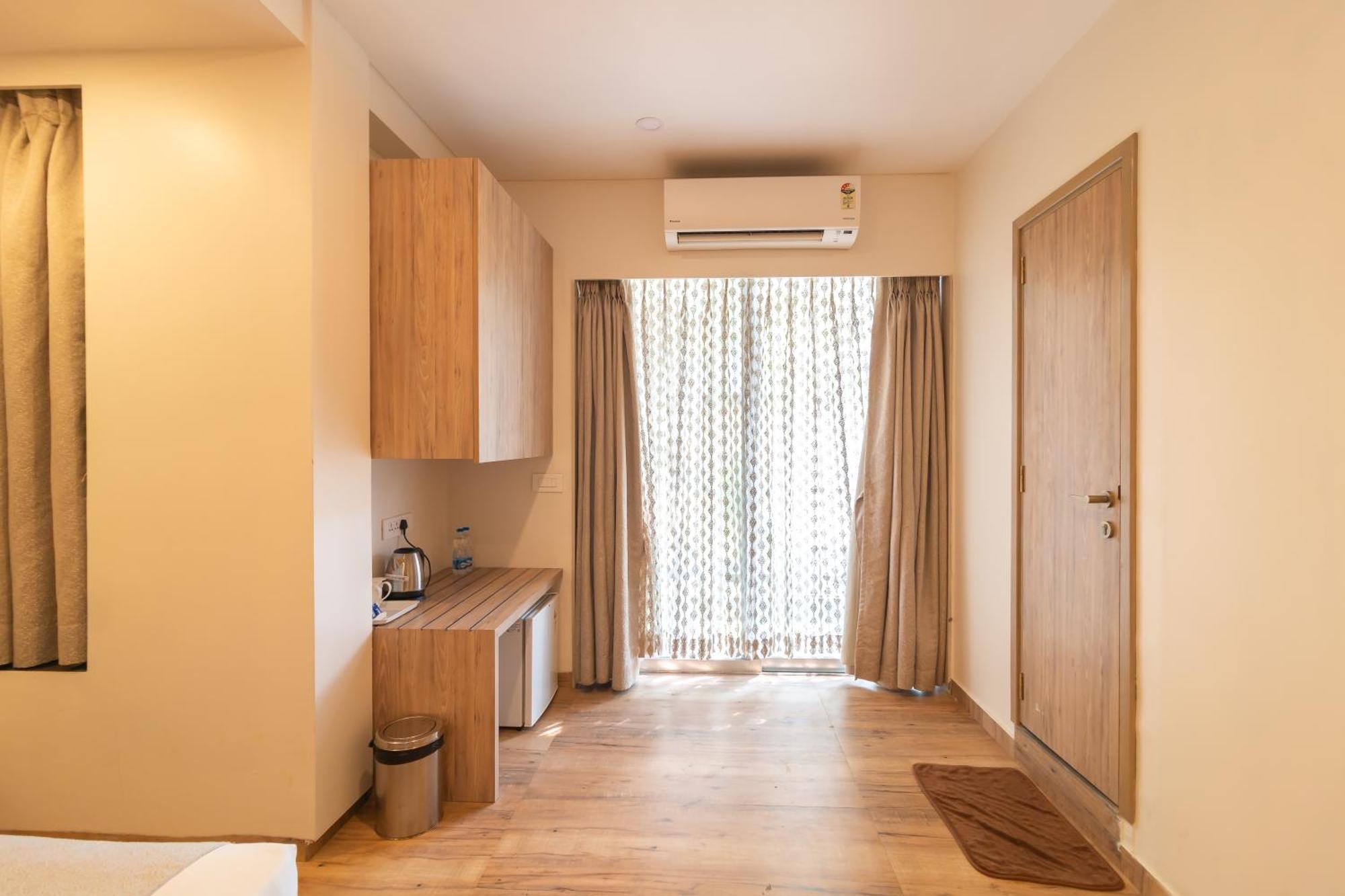Celestiial , Hotel