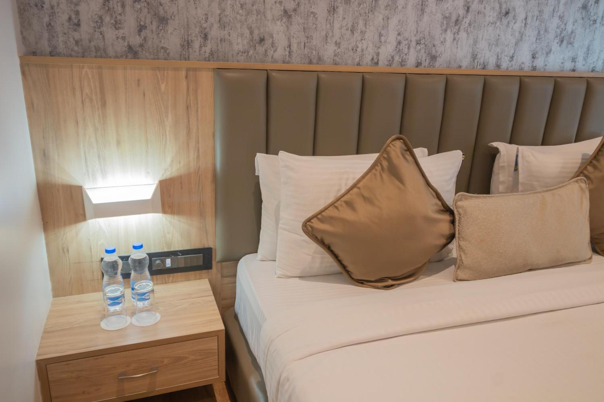Hotel Celestiial , 3*